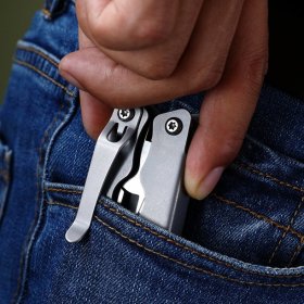 Ozark Trail 3.33" Pocket Knives Set 15-in-1 multi-function tool 9 LED flashlight For Camping
